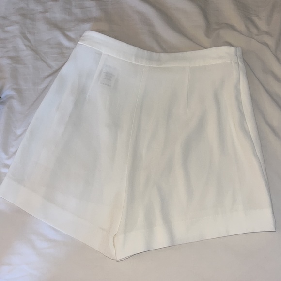 BABATON white button skort - Picture 2 of 3